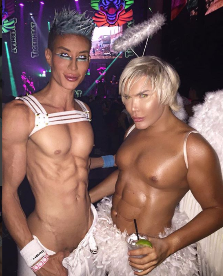 Ljudski Ken je prvi muškarac koji je izvadio čak četiri rebra