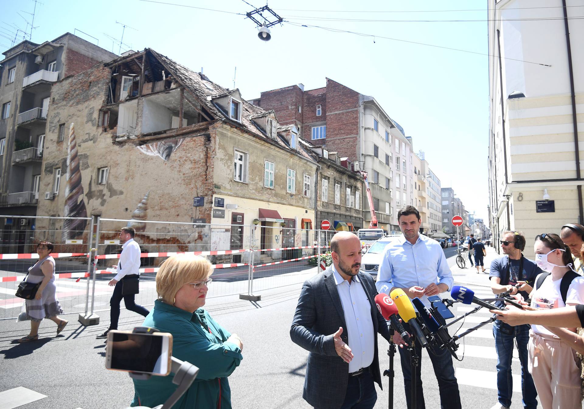 'Vlada koja ne može osigurati svima pravo na glasovanje nije sposobna voditi državu'