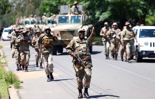 Military joins police in Riverlea crackdown on gangs