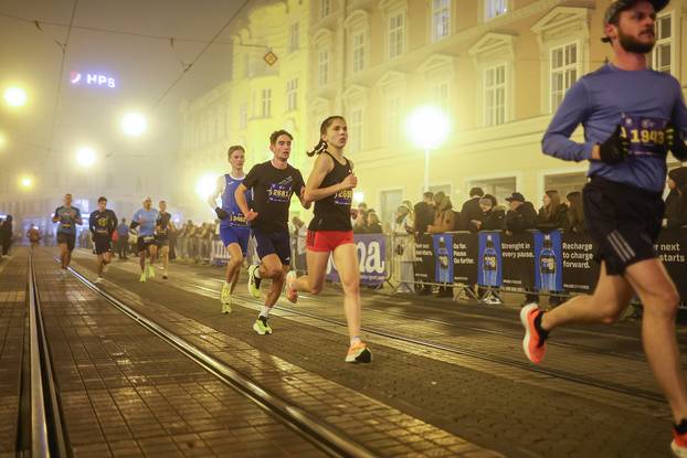 Održan 14. Zagreba?ki no?ni cener na kojem je sudjelovalo oko 3000 trka?a