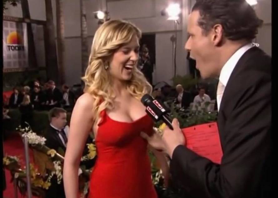 VIDEO Opet kruži degutantna snimka: Scarlett grabio za grudi