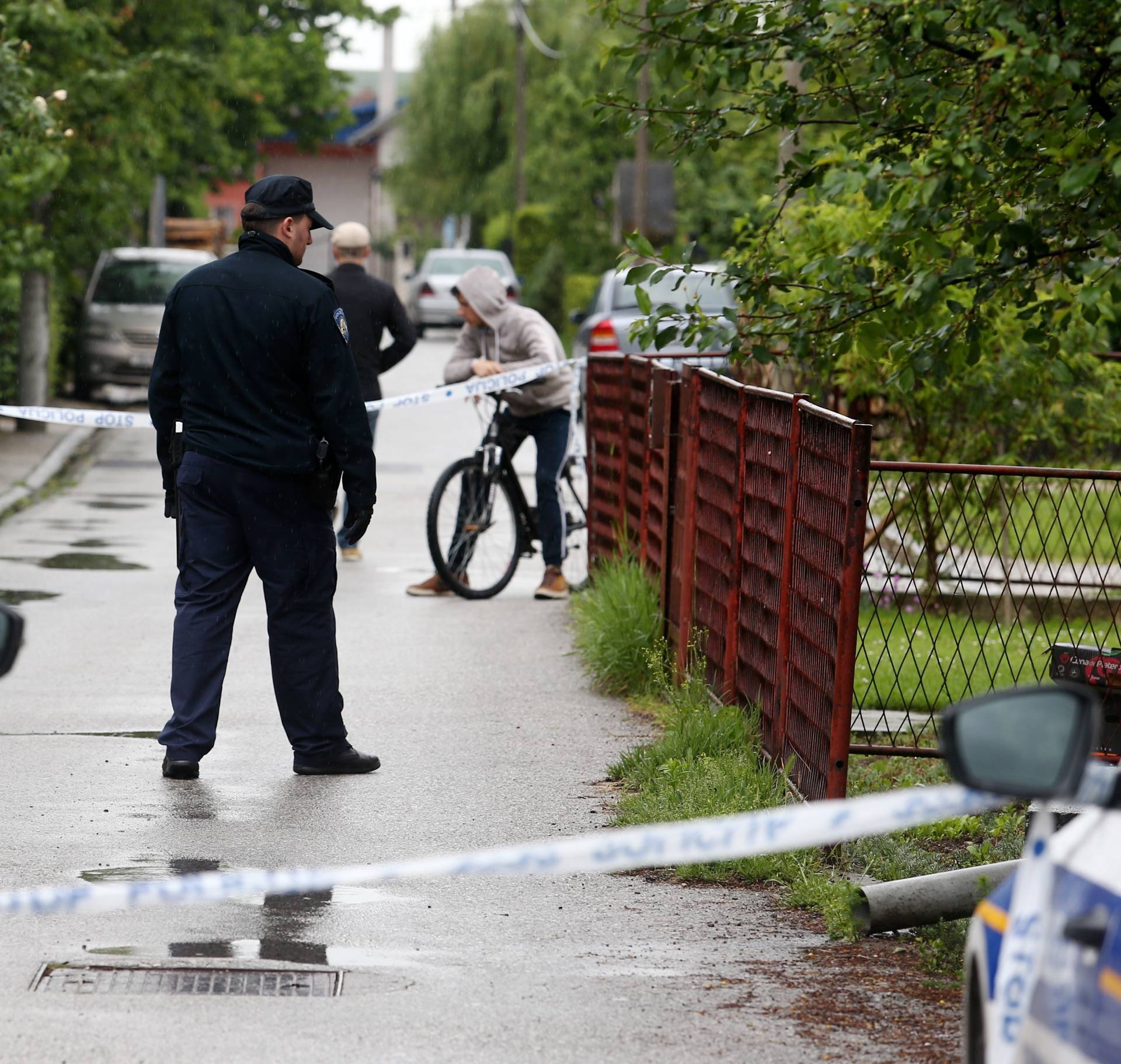 Muškarac ubio ženu pa pucao na sebe: Preminuo je u bolnici