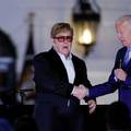 Rocketman u Bijeloj kući: Elton John nastupom pod otvorenim nebom rasplakao Bidena