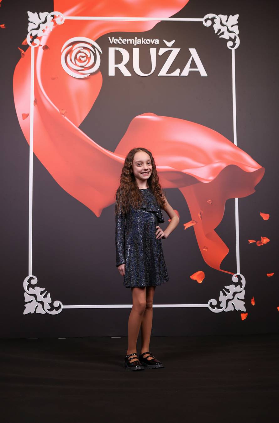 Zagreb: Uzvanici na dodjelu medijske nagrade "Večernjakova ruža" u Hrvatskom narodnom kazalištu