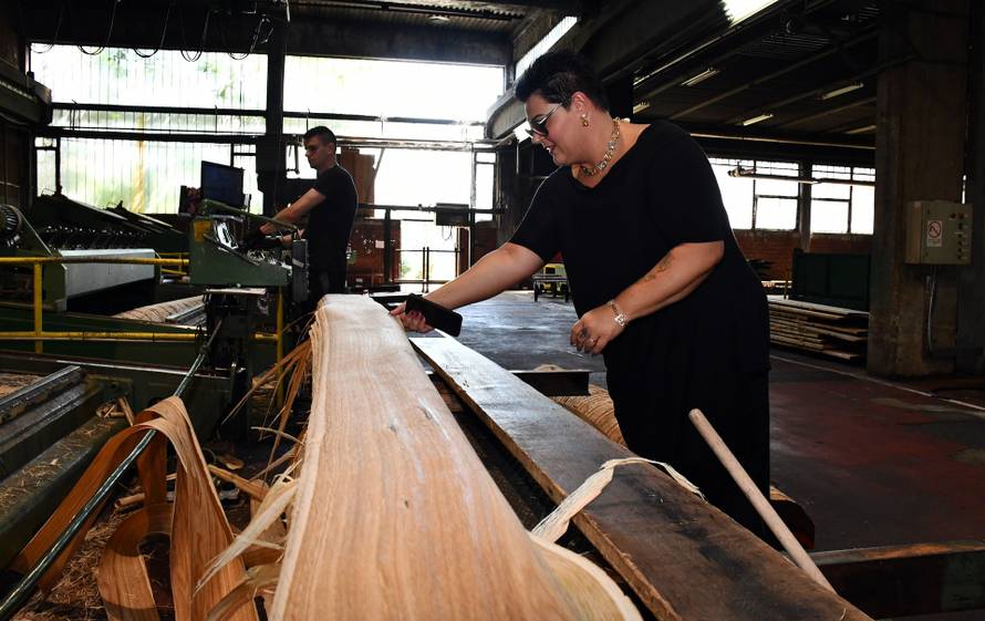 Na svadbi joj bili Brena i Grašo: Ovo je slavonska poduzetnica čiju tvrtku istražuje USKOK!