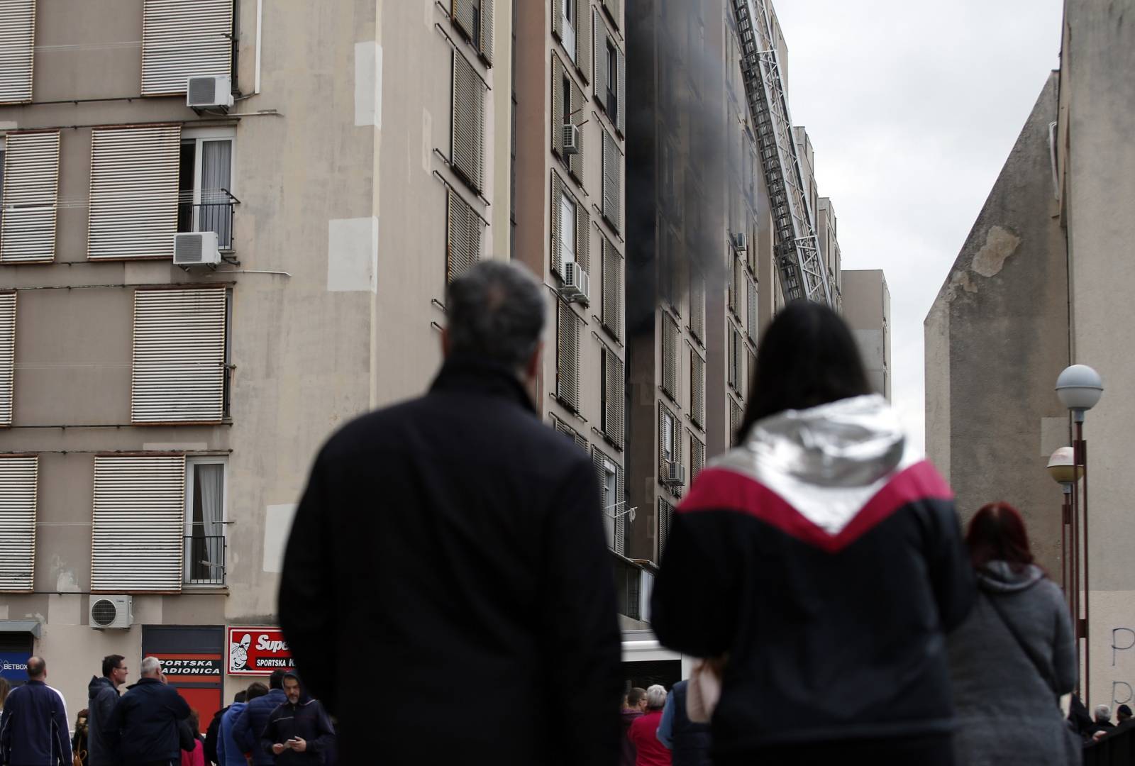Split: Požar u stanu stambene zgrade na Trsteniku