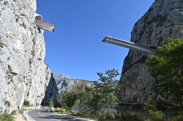 Omiš: Napredak gradnje najkompleksnijeg i najspektakularnijieg mosta u Hrvatskoj