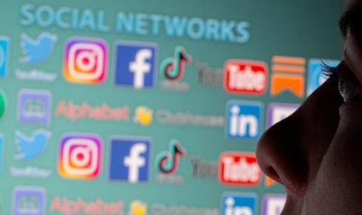 EU Parlament želi uvesti stroga pravila: Dobna granica od 16 godina za društvene mreže!