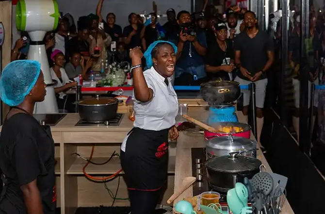 Nigerijka Hilda Bassey oborila je rekord za najduže kuhanje: Spremala je hranu čak 93 sata