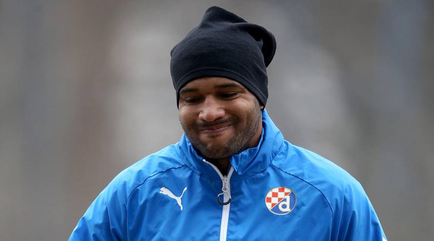 Zagreb: Nogometaši Dinama odradili trening na Hitrec Kacijanu