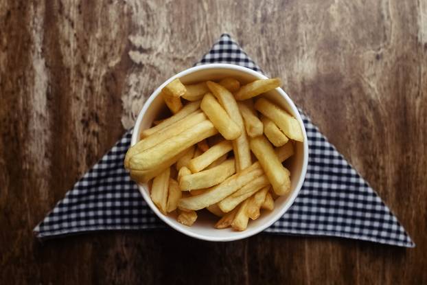 Znate li koliko treba vježbati da se istope kalorije odojka, kave, krafne i cheeseburgera?