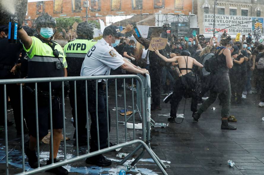 Kaos u Americi: Ubojstvo na prosvjedima za Georgea Floyda