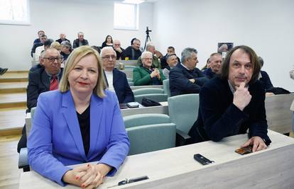 Općinski sud u Sisku, Ksenija Vrebac i Darko Weiss traže skidanje imuniteta Ikić Baniček