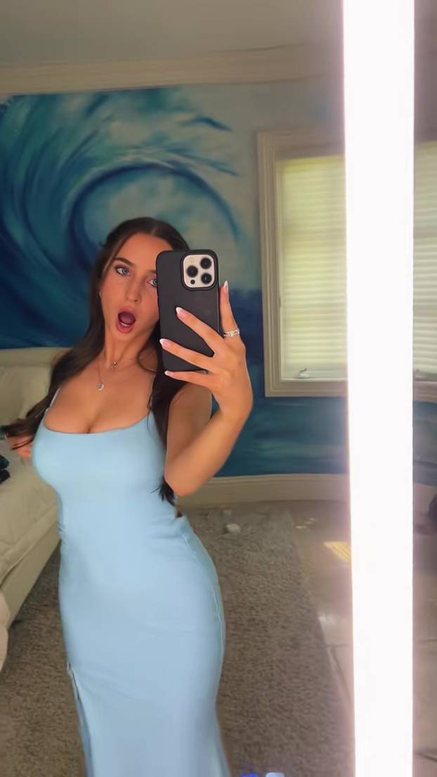 Gledateljica se borila s bujnim poprsjem na utakmici. Otkrili su tko je: 'Sad i ja navijam za njih'