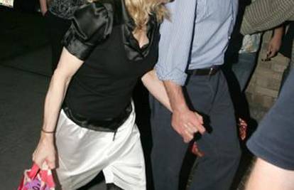 Madonna i Guy držali se za ruke i otišli u restoran