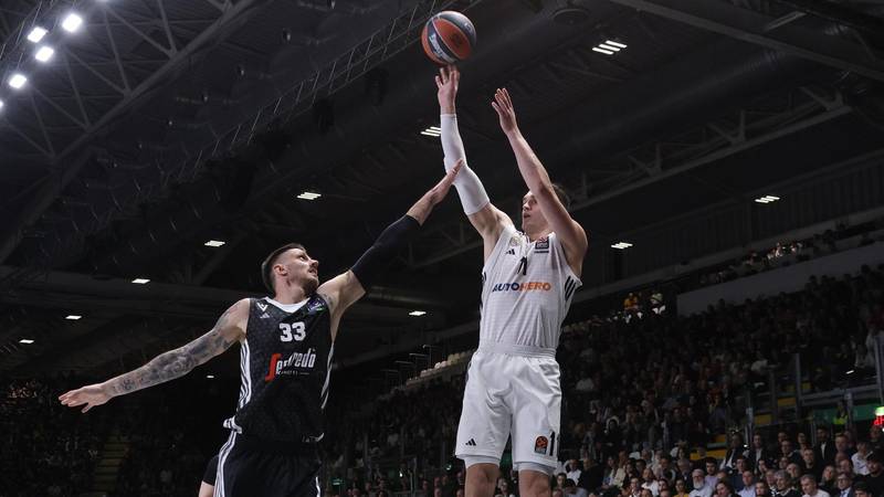 VIDEO Hezonja pogodio tricu 's parkinga' i osvojio okladu! Evo zašto je razveselio navijače...