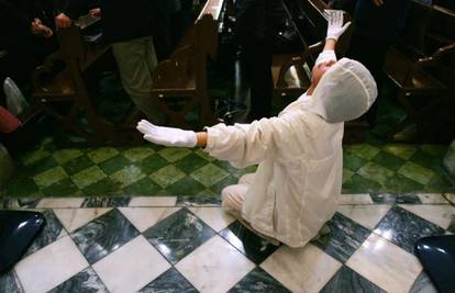 Dječak se molio na grobu Ivana Pavla II i ozdravio