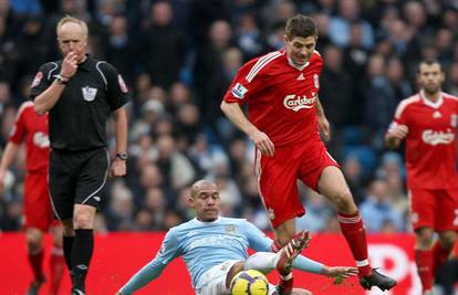 Liverpool i City remizirali, Aston Villa preokrenula