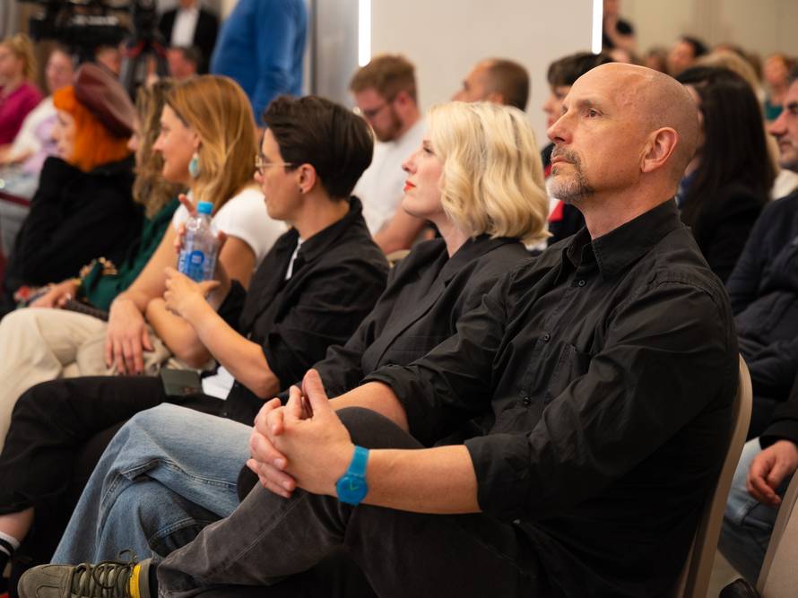 Promocija knjige Edija Kiseljaka okupila poznate: Lisac, Marić i drugi poslali snažne poruke