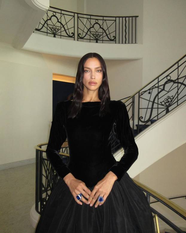 FOTO Ronaldova bivša šokirala izgledom na crvenom tepihu