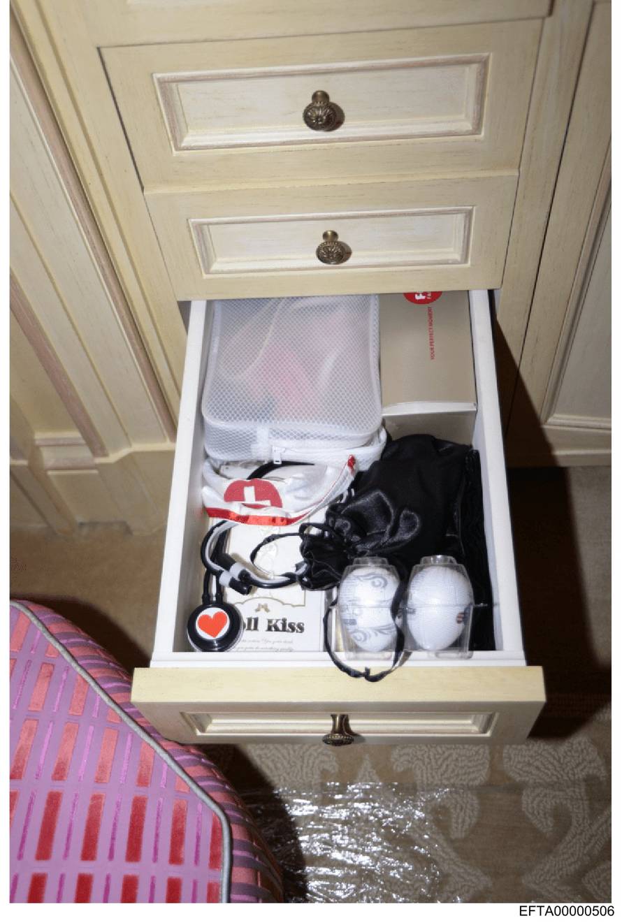 Objavljeni novi dokumenti o Epsteinu: Trump koristio njegov avion češće nego što se znalo!