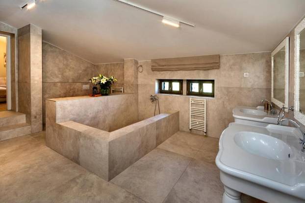 FOTO Kao da ste u Toskani: Ova predivna vila spaja talijanski dizajn i istarski šarm