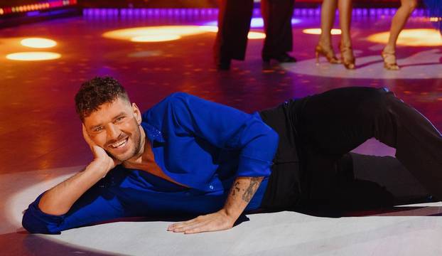 FOTO Zbogom, ćelavosti! Ovi su slavni muškarci presadili kosu