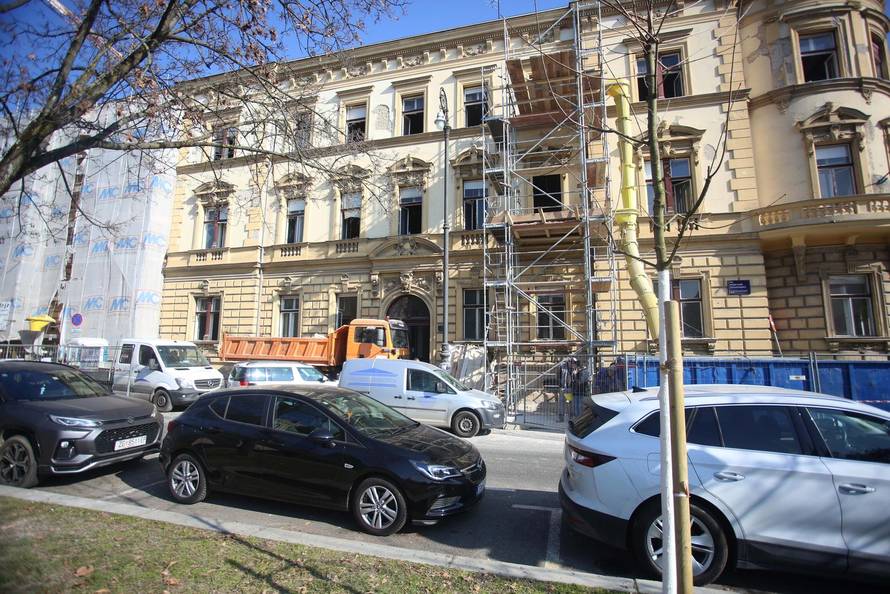 Zagreb: Dio zgrade urušio se tijekom radova, jedna osoba ozlijeđena