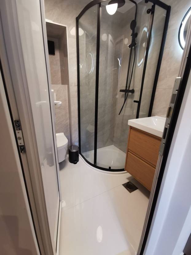 FOTO Osvanuo oglas, 16 m2 u Zagrebu za 84.000 eura. Ljudi pišu: 'Pa to je podrum, suludo!'