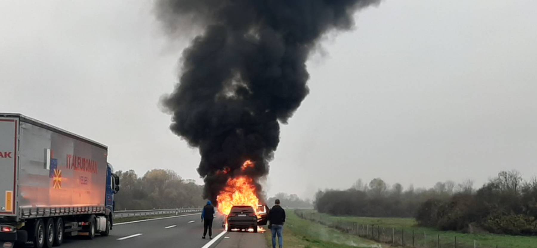 VIDEO Planuo BMW na autocesti