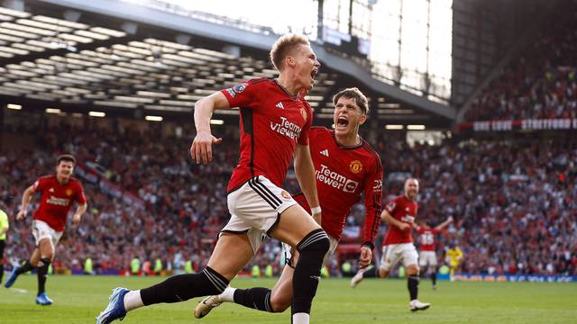 Premier League - Manchester United v Brentford