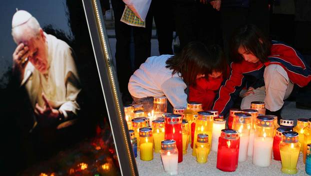 2005. godine preminuo Papa Ivan Pavao II