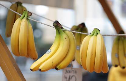 Znate li zašto banane na tržnici često vise na špagi? To je super trik koji i vi možete isprobati