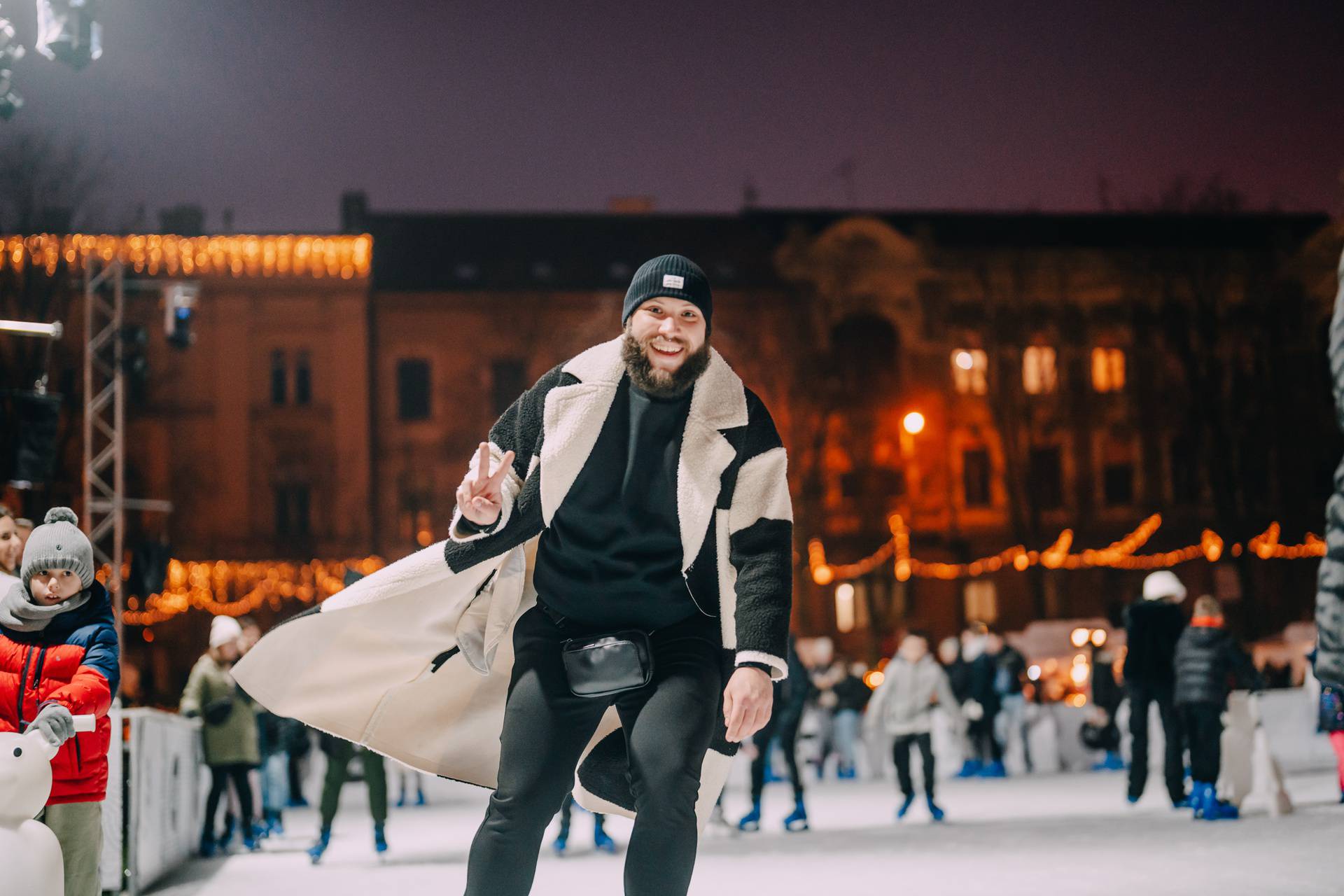 Deset godina Ledenog parka na Tomislavcu: Evo što vas očekuje na omiljenoj adventskoj lokaciji