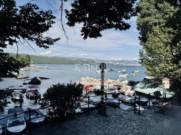 FOTO U Opatiji 13 kvadrata u suterenu prodaju za 129.000 €! Krevet je u kuhinji, a tu je i wc