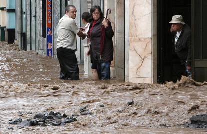 Portugal: 38 ljudi poginulo je u odronima i poplavama