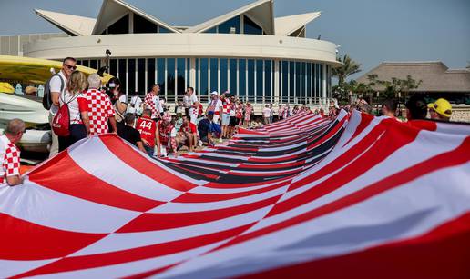 Hrvatski navijači razvili zastavu u Dohi, ali tu ne misle stati: Otkrili su nam što planiraju...