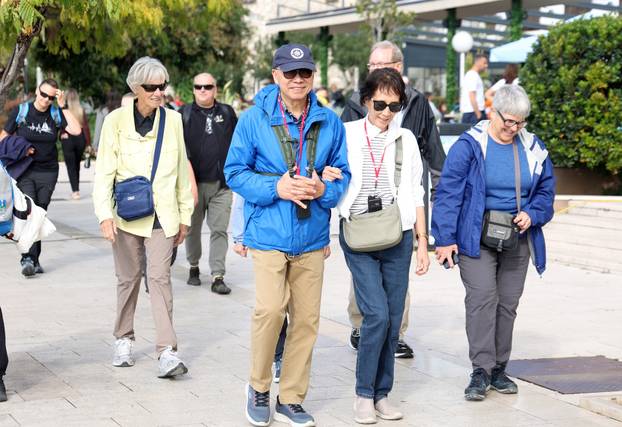 Šibenik prepun grupa turista