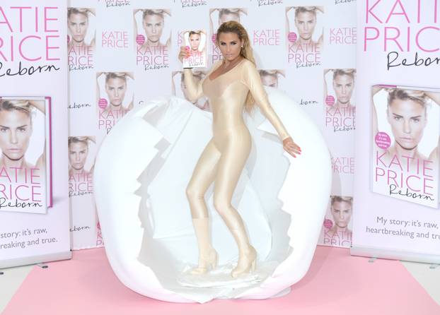 London: Katie Price predstavila je svoju novu knjigu