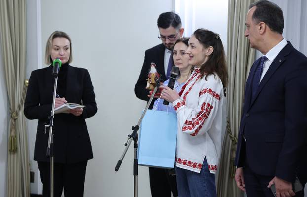 Zagreb: Andrej Plenković primio ukrajinsku djecu koja borave u Hrvatskoj na psihosocijalnoj edukaciji