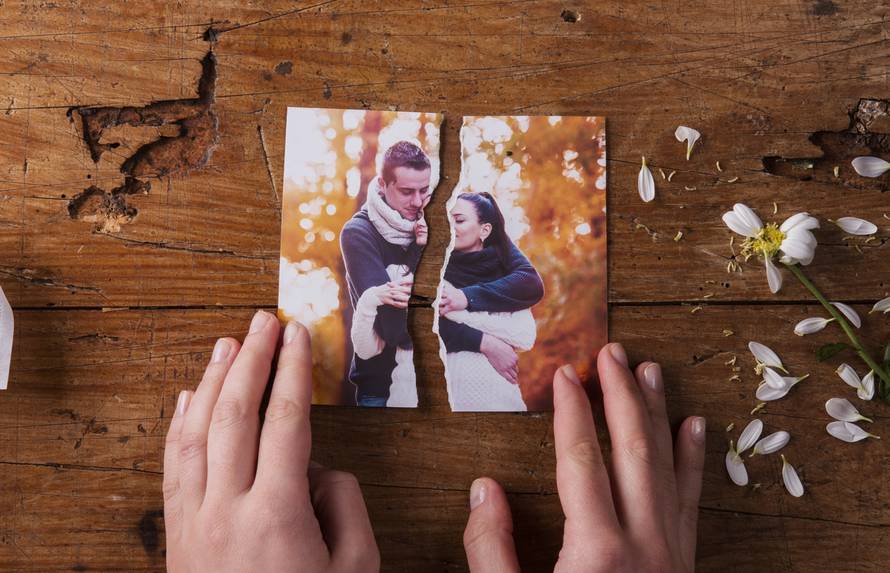 Ovo su bračni poljupci smrti: 21 znak da ćete se razvesti...