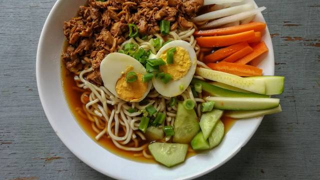 Brz i jednostavan recept za domaći vegetarijanski ramen