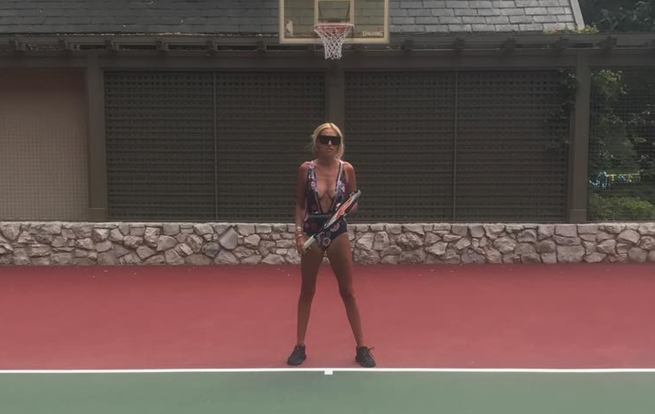 Petra Ecclestone polugola igra tenis dok čeka razvod braka