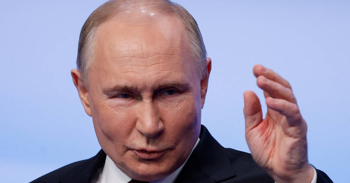 Putin wins fifth term, declares Russia will only grow stronger