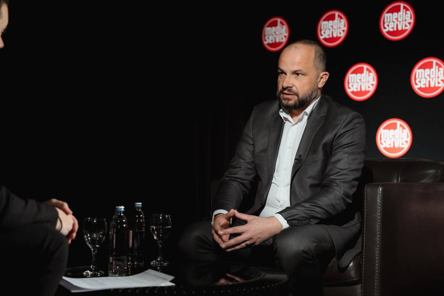 Hajdaš Dončić: U debati mogu 'obrisati pod' s Plenkovićem, a Milanović neće ići za premijera