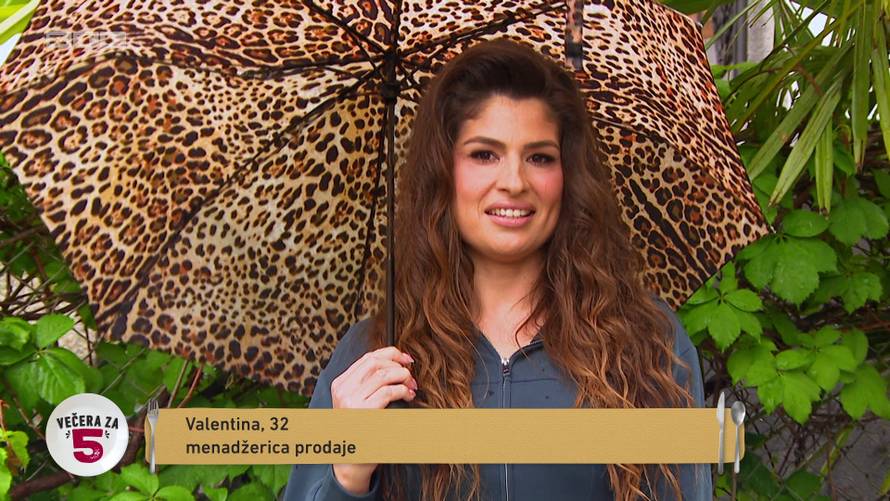 ANKETA U 'Večeru za 5' stiže još pet cura iz 'Savršenog'! Koja će napraviti top, a koja flop hranu?