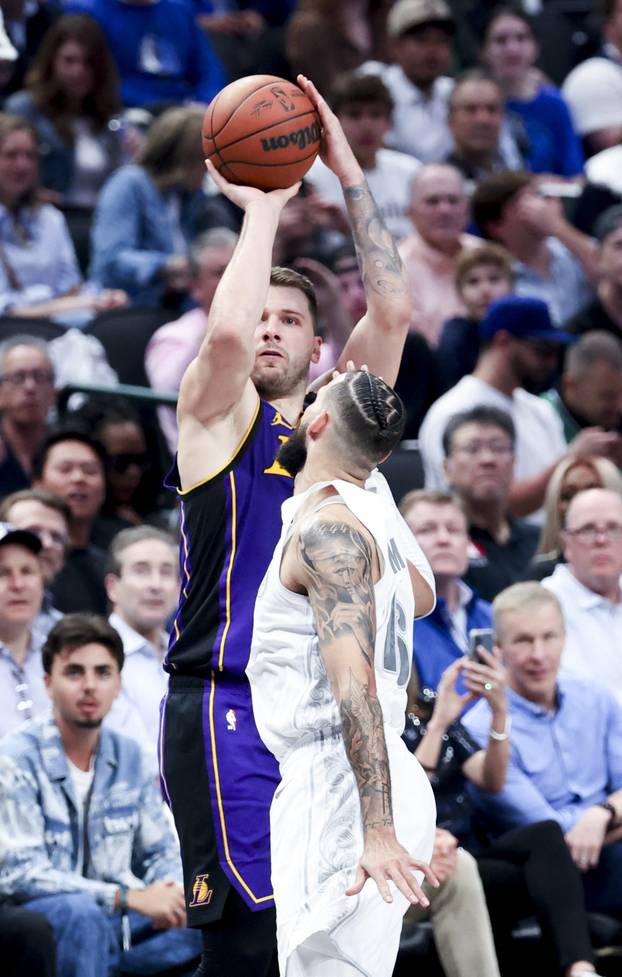 NBA: Los Angeles Lakers at Dallas Mavericks