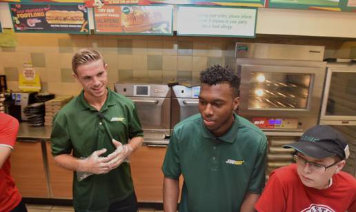 'Redsi' na turneji: Sturridge i Henderson radili u Subwayju