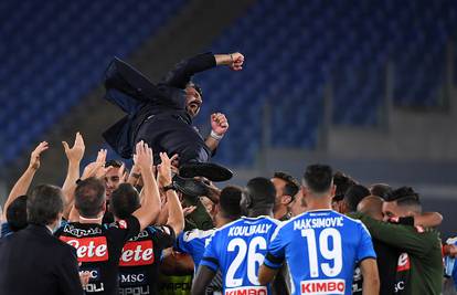 Napoli osvojio trofej nakon šest godina! Pao Juve u finalu Kupa