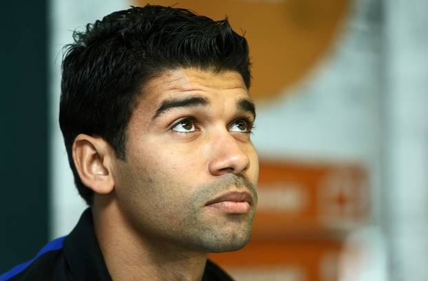 Rio de Janeiro: 25.02.1983. ro?en Eduardo da Silva